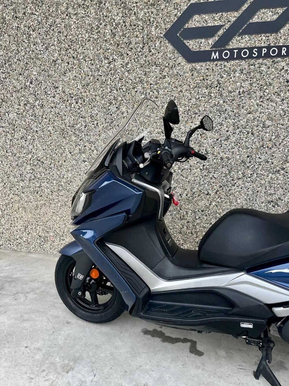 Kymco Downtown 350i TCS (2020) (5)