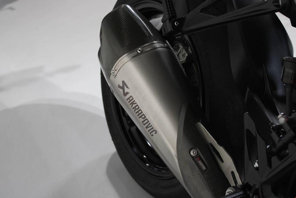 KTM 1290 Super Duke R (2021) (7)