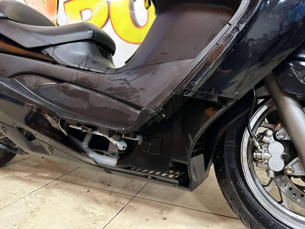 Suzuki Burgman AN 400 (2008 - 13) (3)