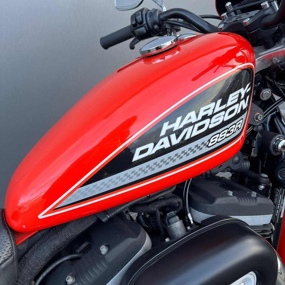 Harley-Davidson 883 R (2008 - 16) - XL 883R (8)
