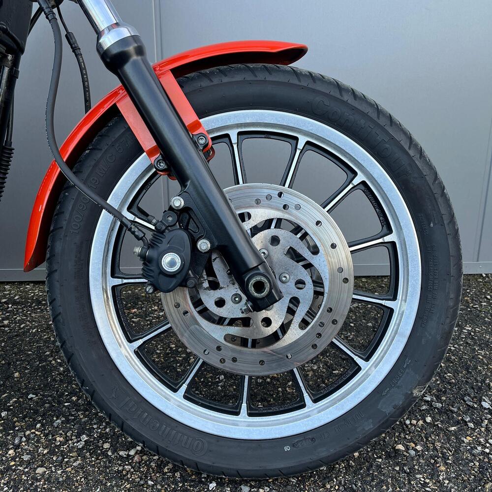 Harley-Davidson 883 R (2008 - 16) - XL 883R (6)