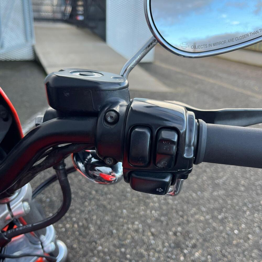 Harley-Davidson 883 R (2008 - 16) - XL 883R (9)