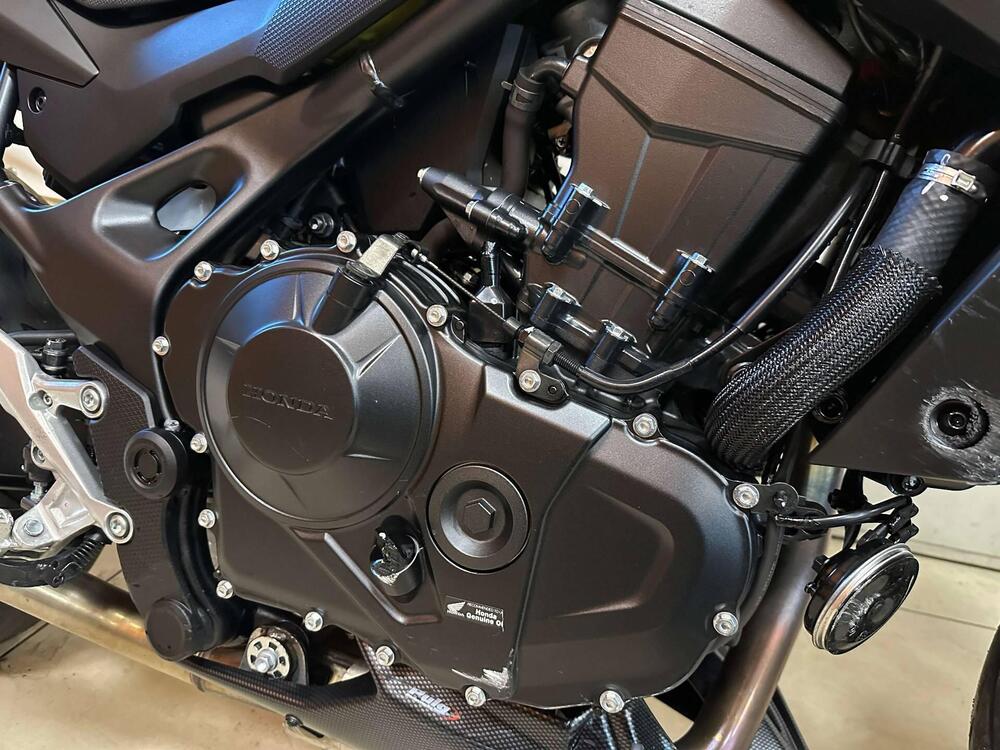 Honda CB 750 Hornet (2025) (5)