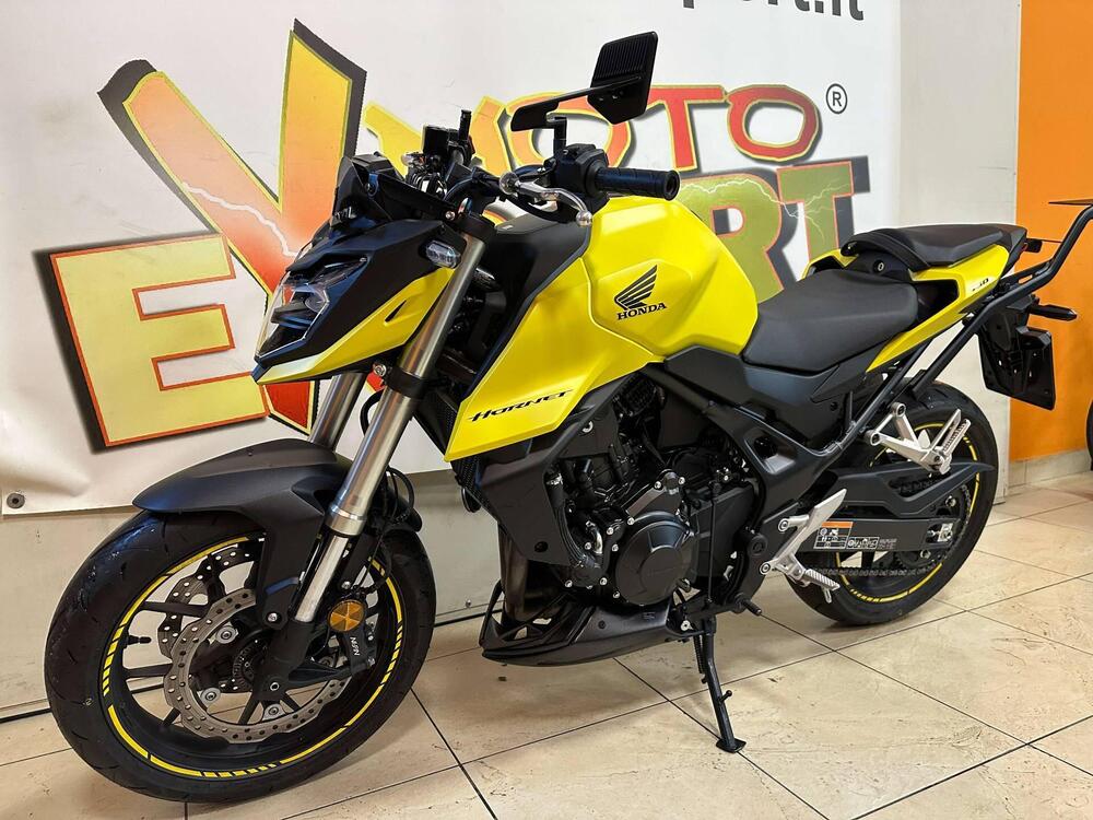 Honda CB 750 Hornet (2025) (11)