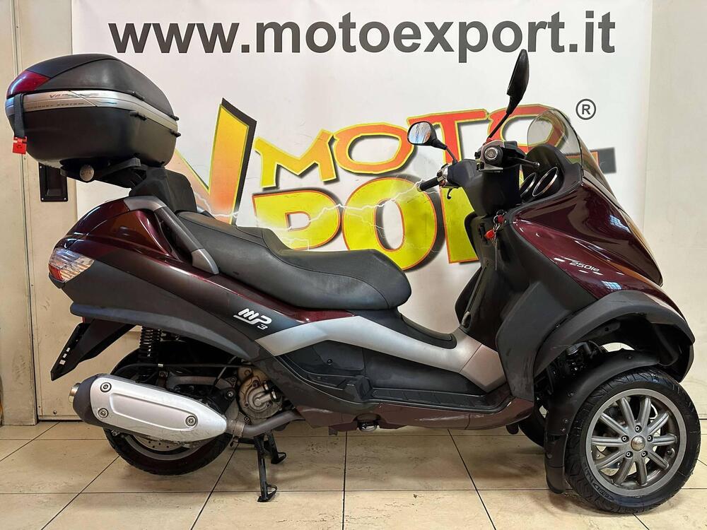 Piaggio MP3 250 i.e.