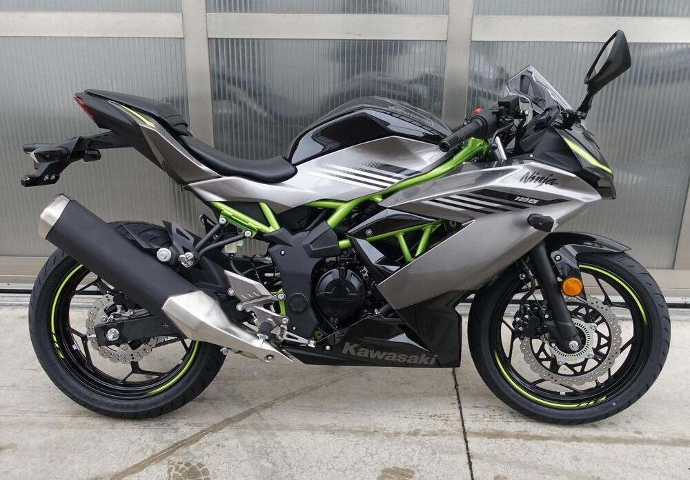 Kawasaki Ninja 125 (2025 - 26) (4)