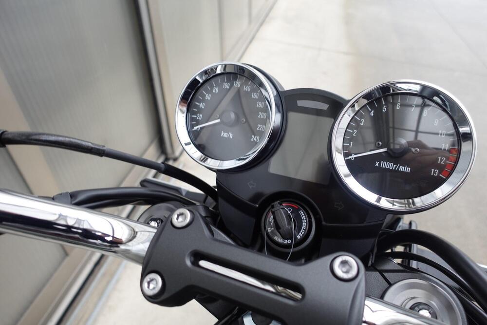 Kawasaki Z 900 RS (2026) (5)