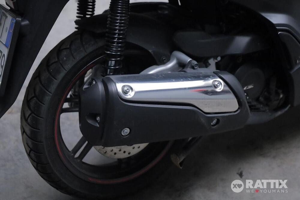 Honda SH 300 i ABS (2016 - 20) (8)