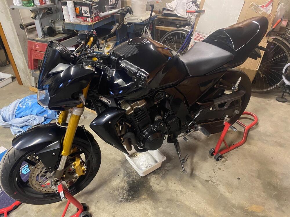 Kawasaki Z 750 (2003 - 06) (2)