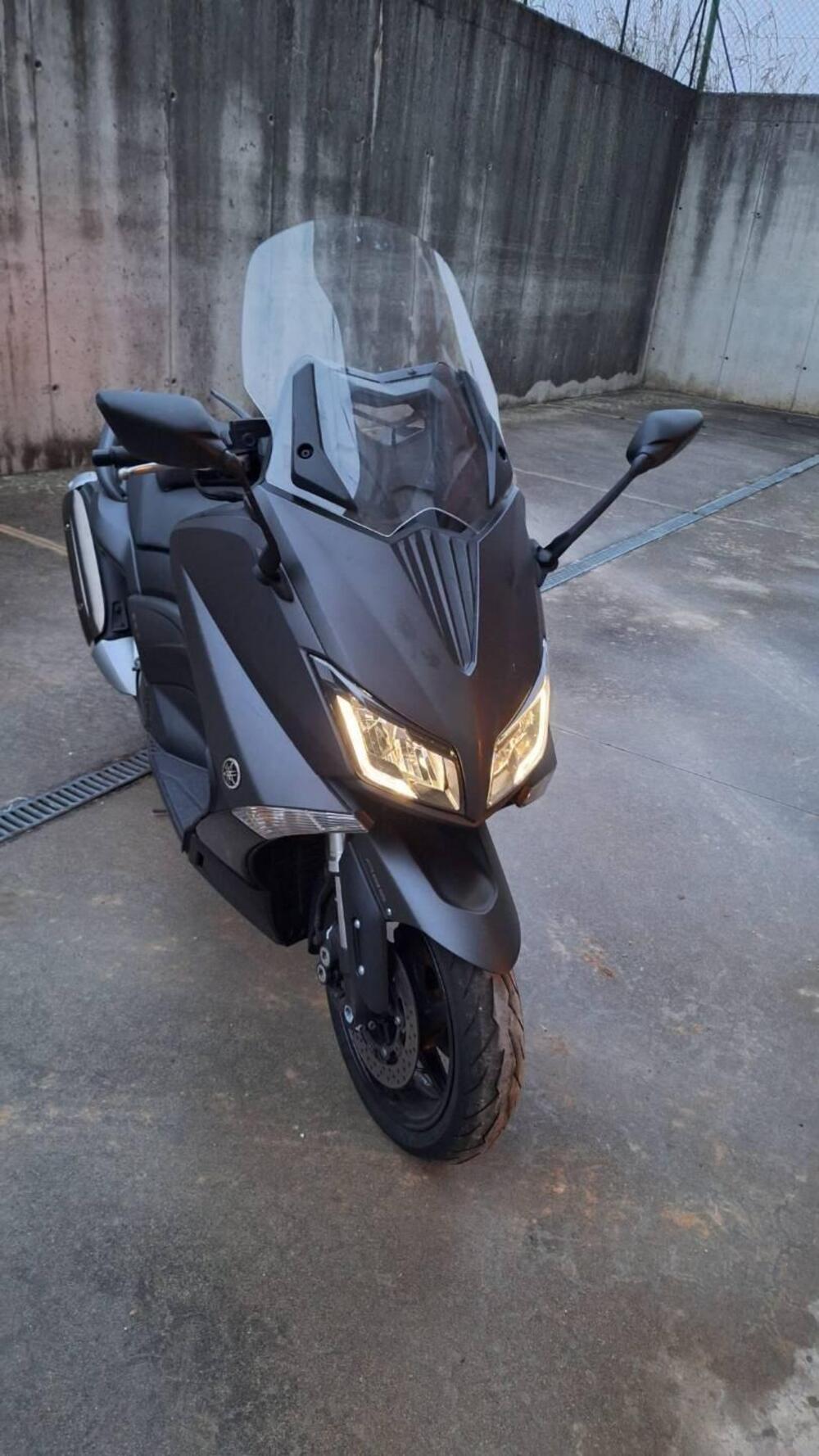 Yamaha T-Max 530 Iron Max ABS (2014 - 17)