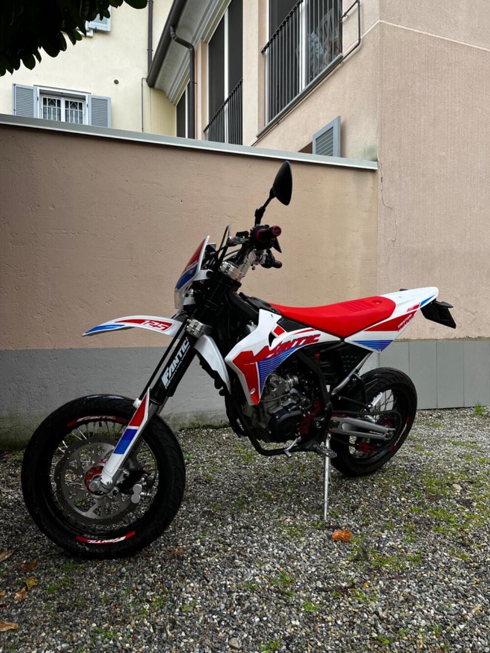 Fantic Motor Motard 125 Performance 4t (2020) (4)