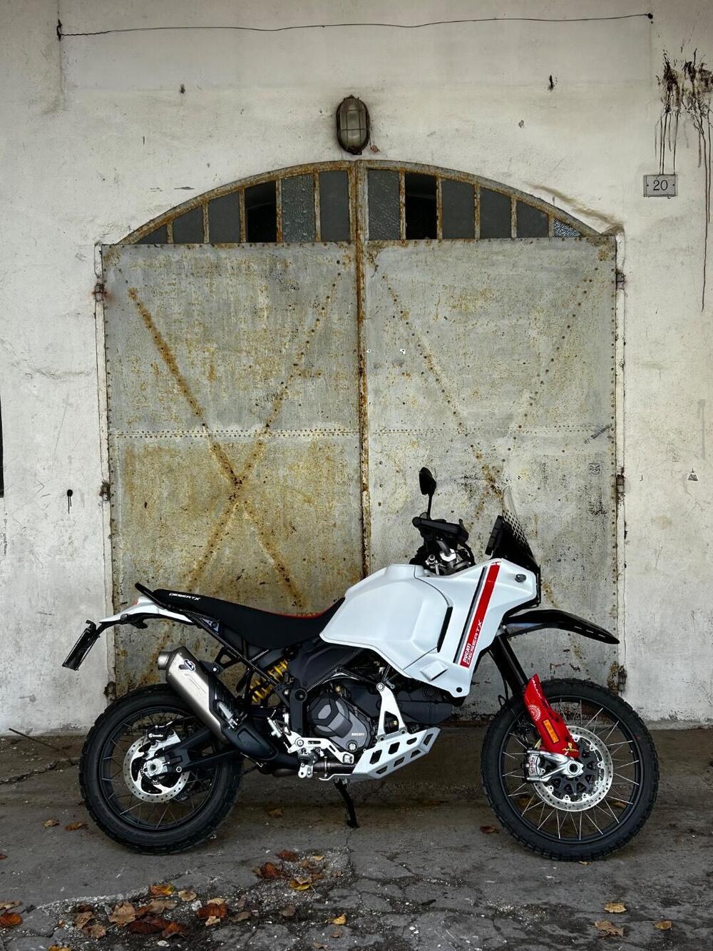 Ducati DesertX (2022 - 25)
