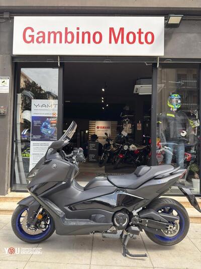 Yamaha T-Max 560 (2022 - 24) usata