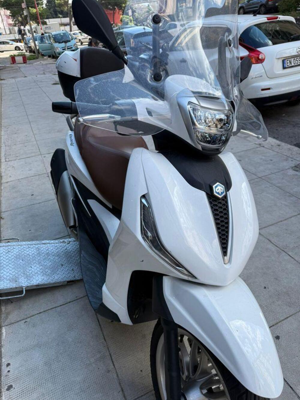 Piaggio Beverly 400 S ABS-ASR (2021 - 24) (3)