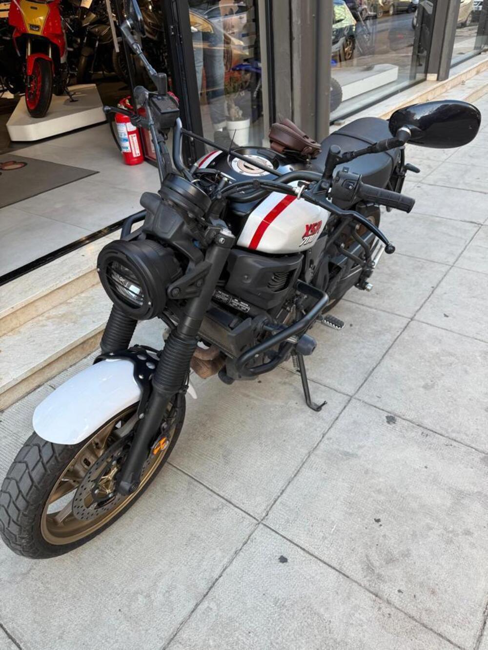 Yamaha XSR 700 XTribute (2022 - 24) (3)