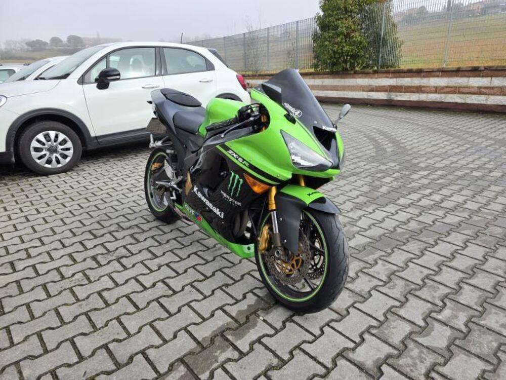 Kawasaki Ninja 636 ZX-6R (2005 - 06) (2)
