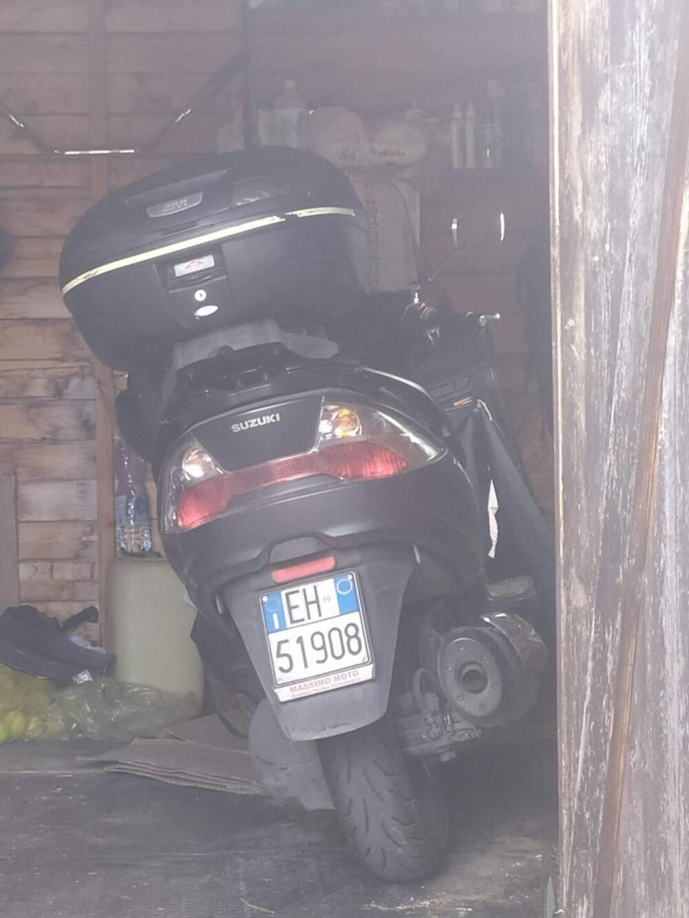 Suzuki Burgman AN 400 Lux ABS (2012 - 17) (3)