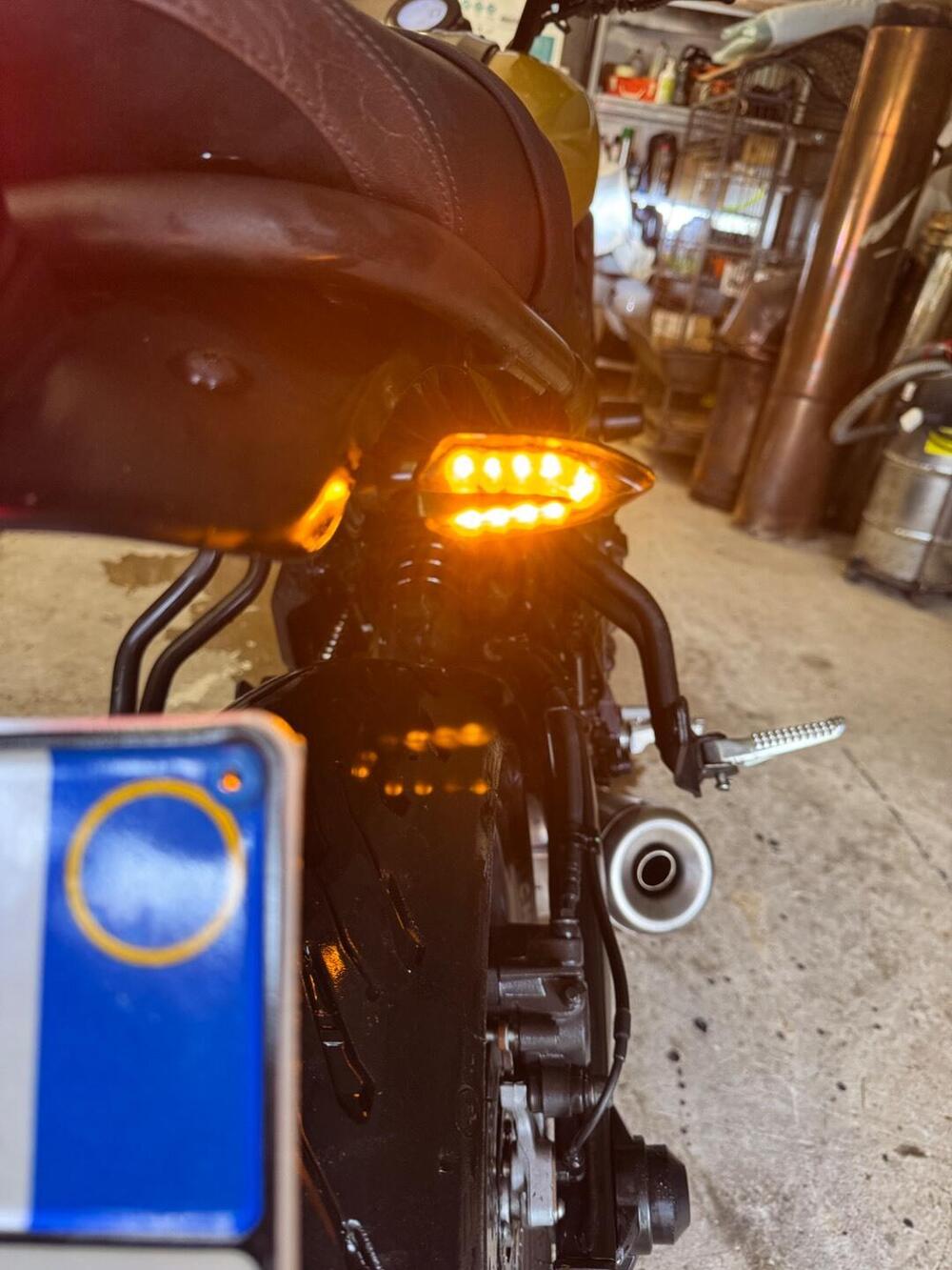 Yamaha XSR 700 (2021) (11)