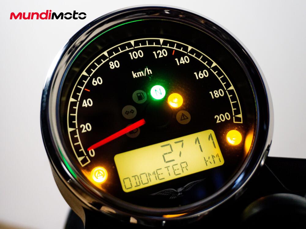 Moto Guzzi V7 III Stone (2017 - 20) (12)