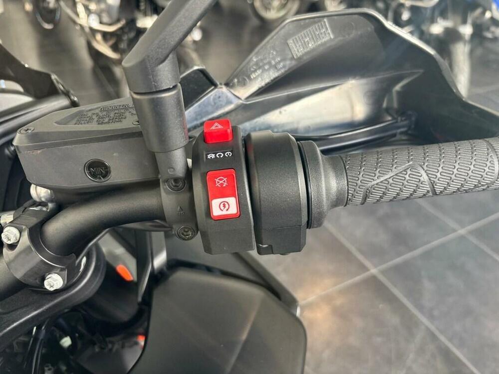 KTM 890 SMT (2023 - 25) (9)