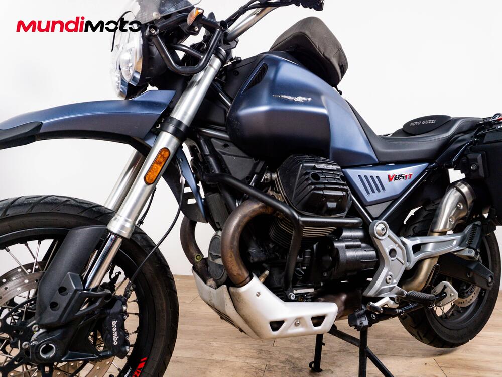 Moto Guzzi V85 TT (2024 - 26) (8)