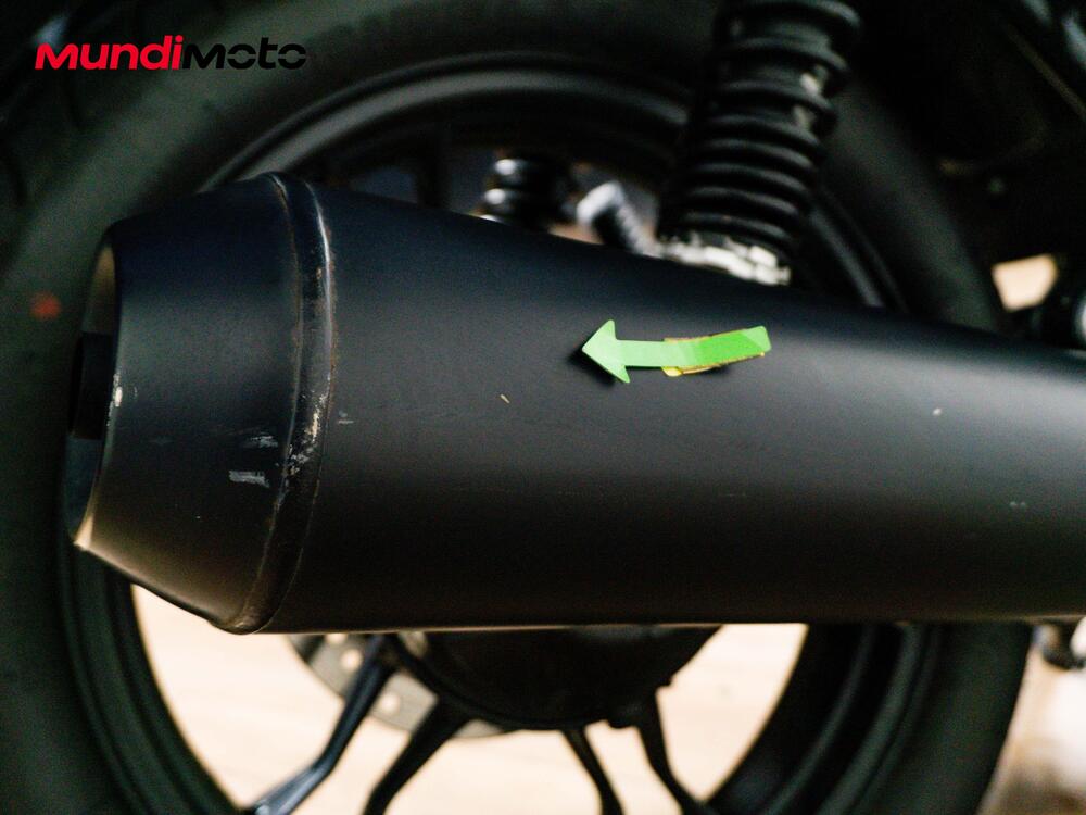 Moto Guzzi V7 III Stone (2017 - 20) (13)