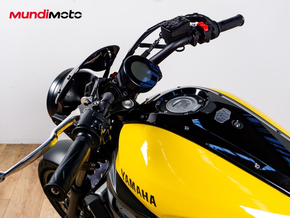 Yamaha XSR 700 (2021) (11)