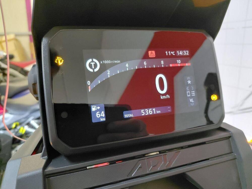 Honda ADV 350 (2025 - 26) (6)