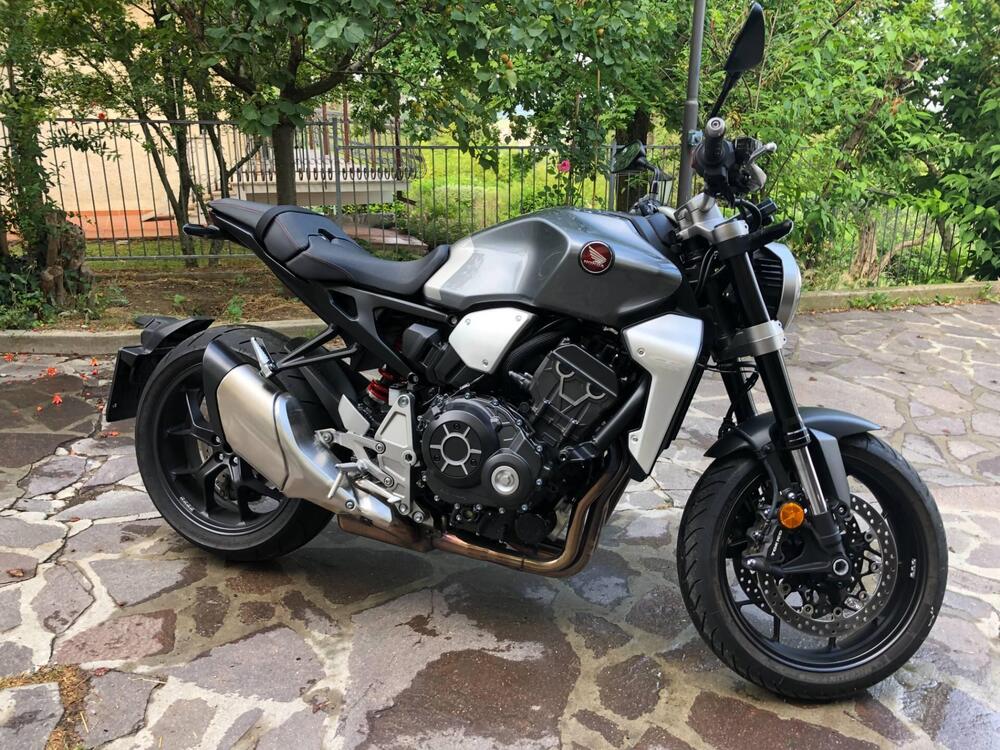 Honda CB 1000 R + Neo Sport Cafè (2019 - 20) (3)
