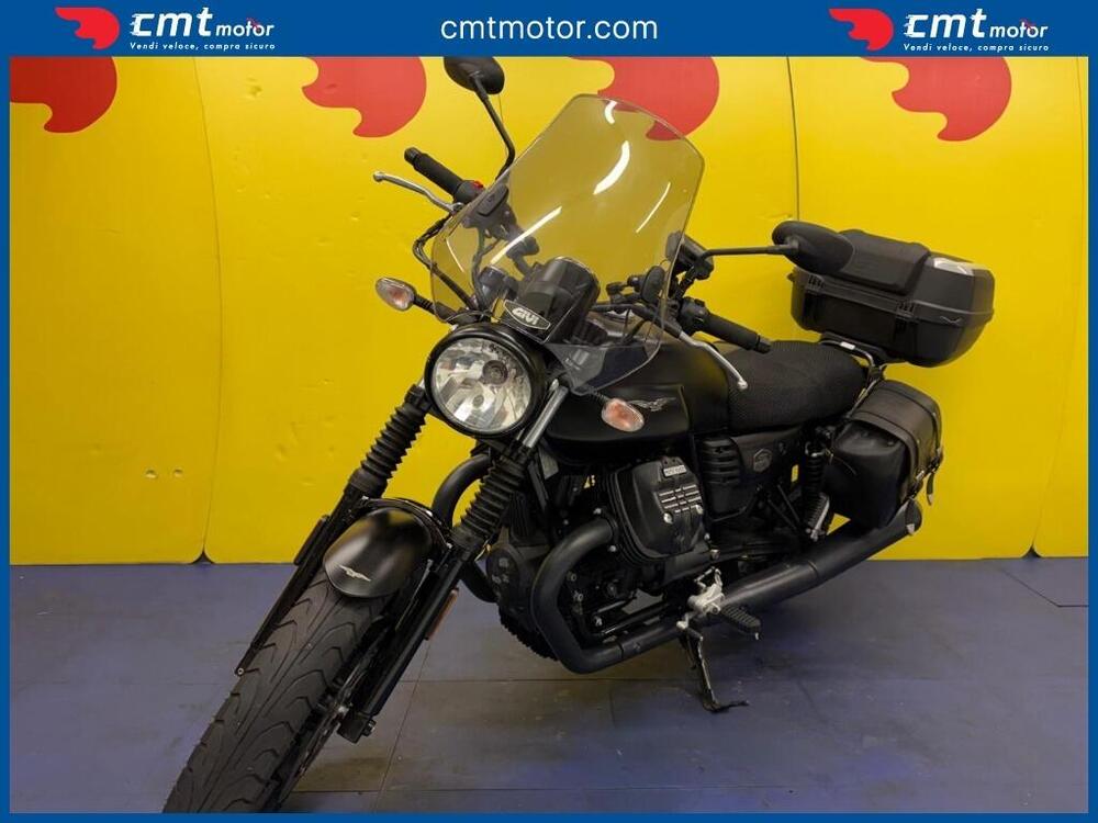 Moto Guzzi V7 III Stone (2017 - 20) (2)