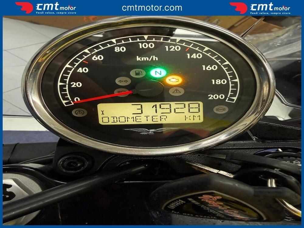 Moto Guzzi V7 III Stone (2017 - 20) (5)