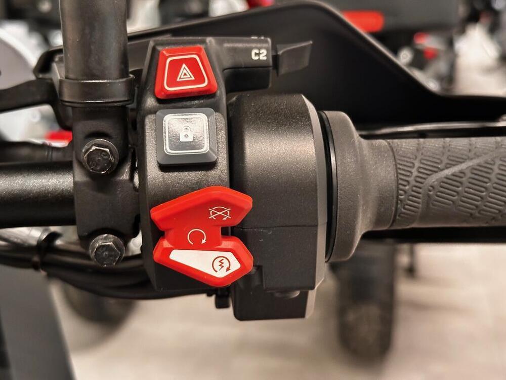 KTM 1290 Super Adventure S (2022 - 25) (9)