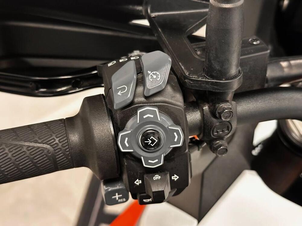 KTM 1290 Super Adventure S (2022 - 25) (8)