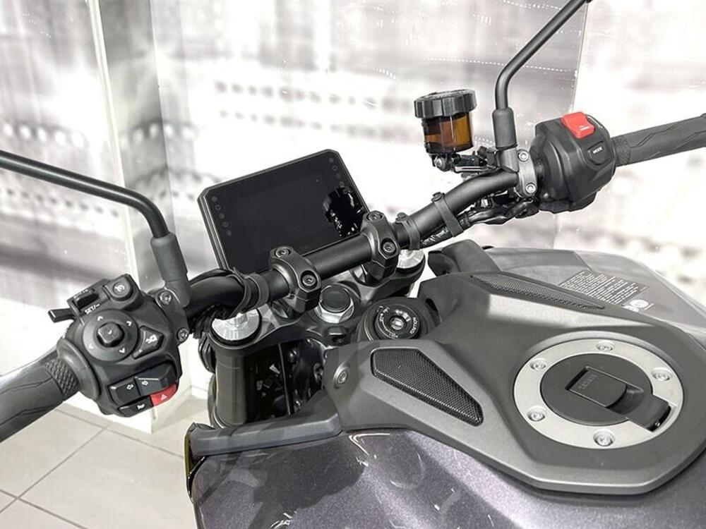 Yamaha MT-09 (2024 - 26) (6)