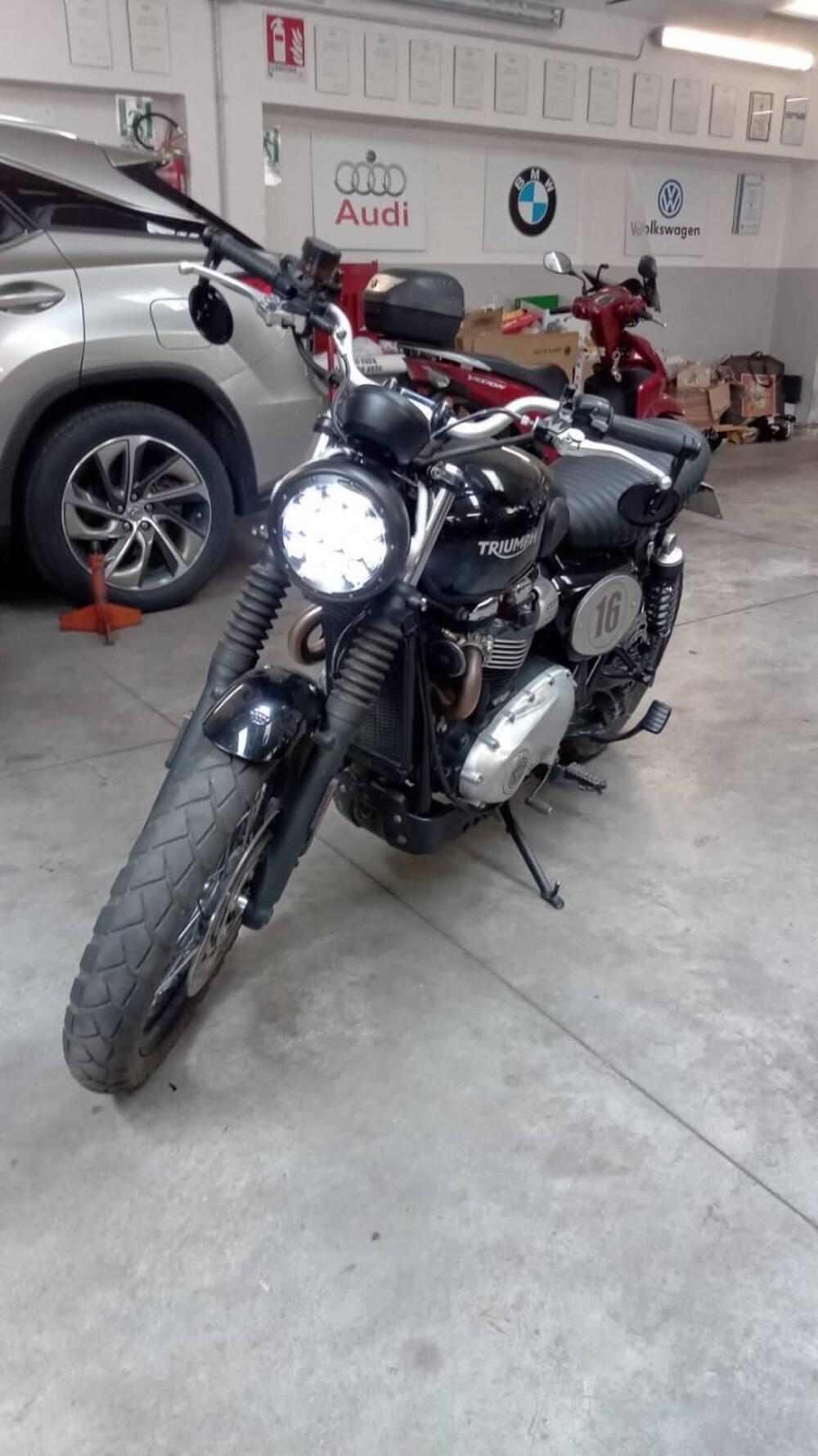 Triumph Street Scrambler 900 (2017 - 18) (2)