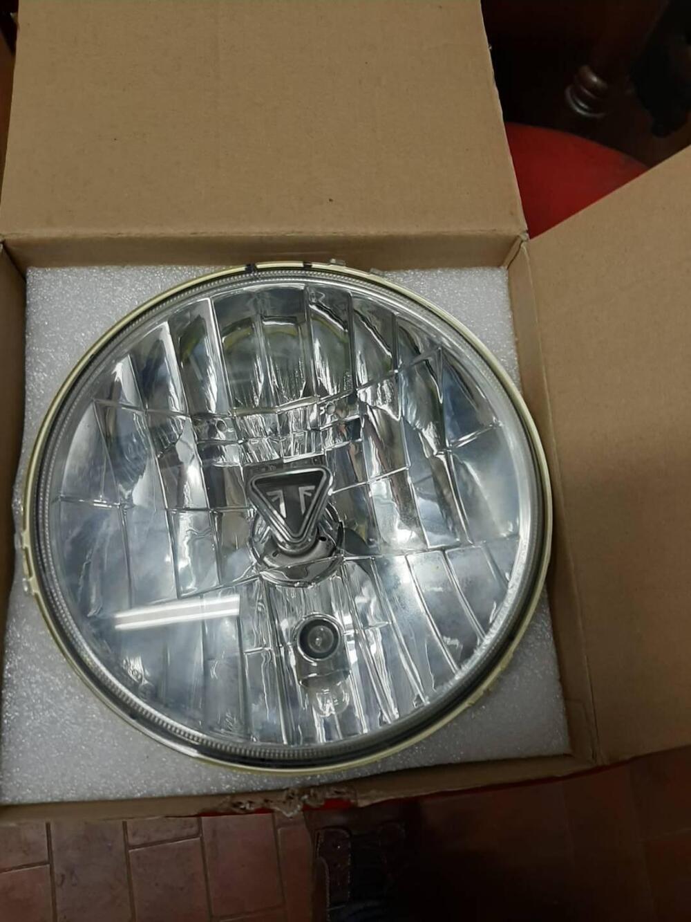 Triumph Street Scrambler 900 (2017 - 18) (4)