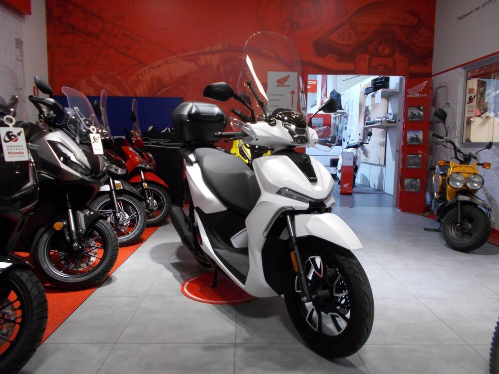 Voge Sfida SR16 125 (2025 - 26) (7)