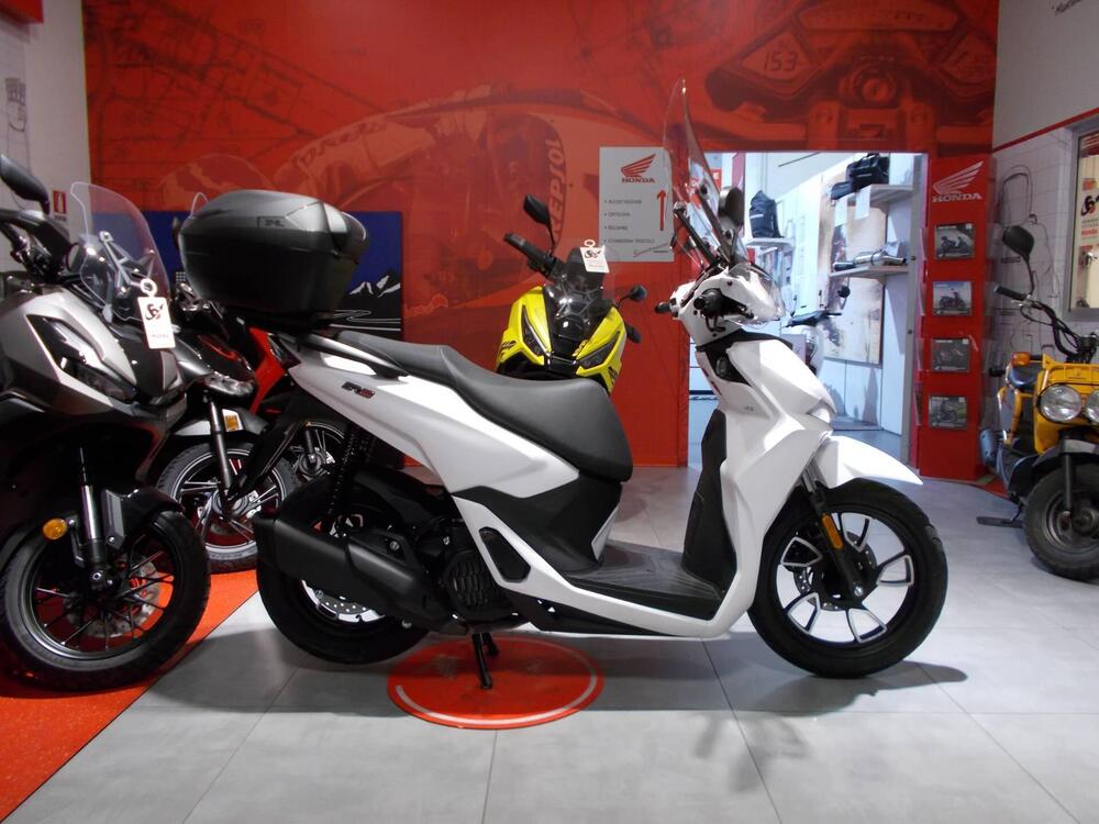 Voge Sfida SR16 125 (2025 - 26) (9)