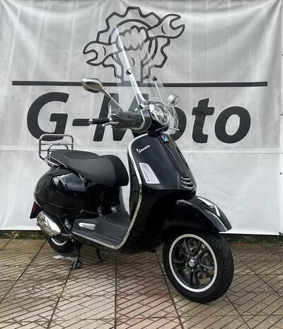 Vespa GTS 300 Super (2023 - 24) nuova