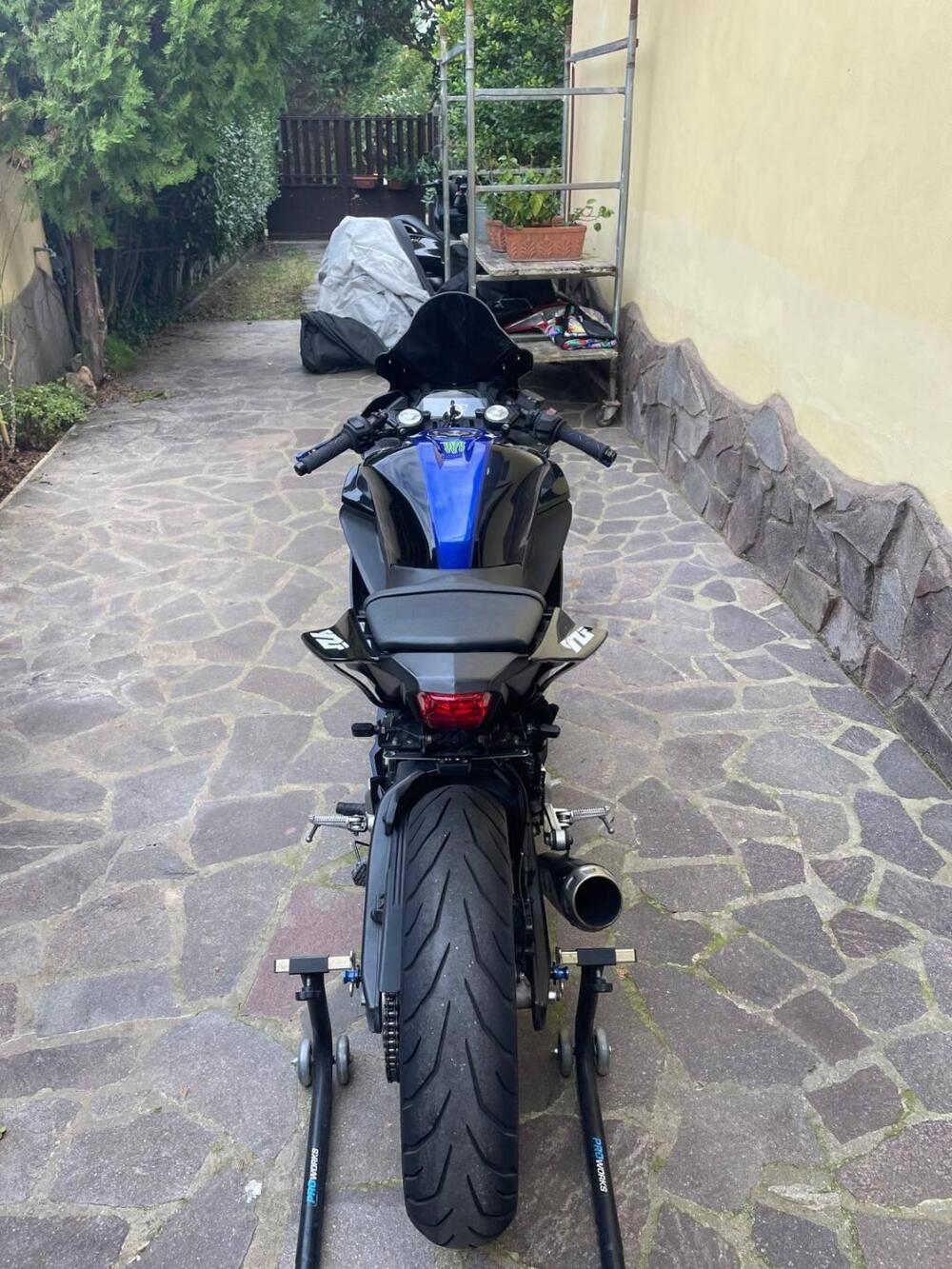 Yamaha YZF R125 (2021 - 22) (8)