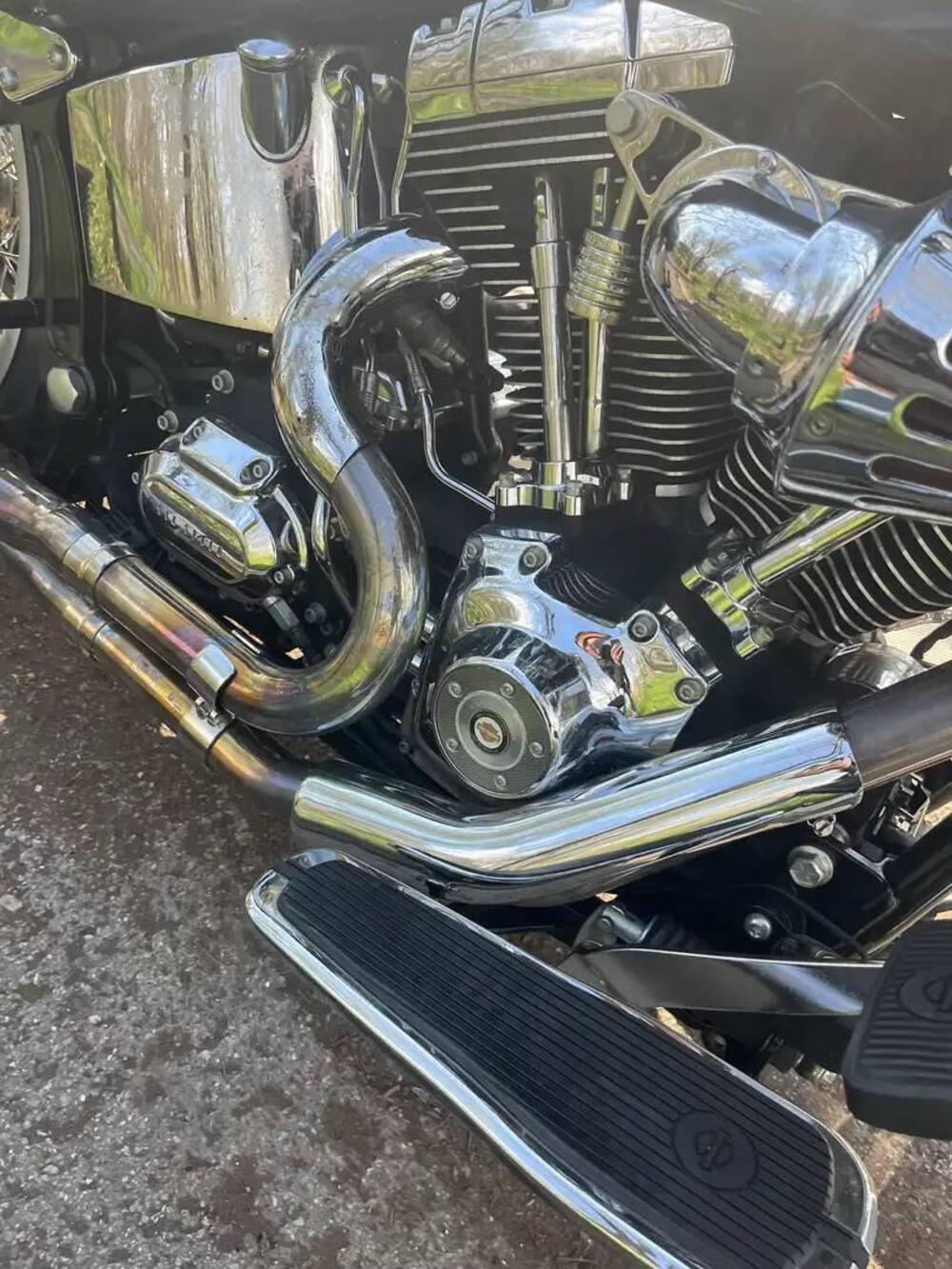 Harley-Davidson 1450 Deluxe (2005 - 06) - FLSTNI (9)