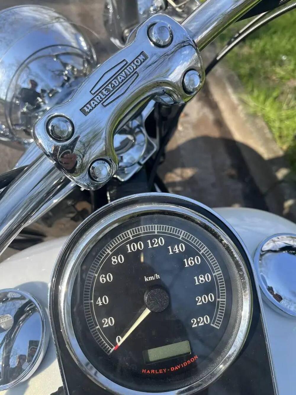 Harley-Davidson 1450 Deluxe (2005 - 06) - FLSTNI (10)