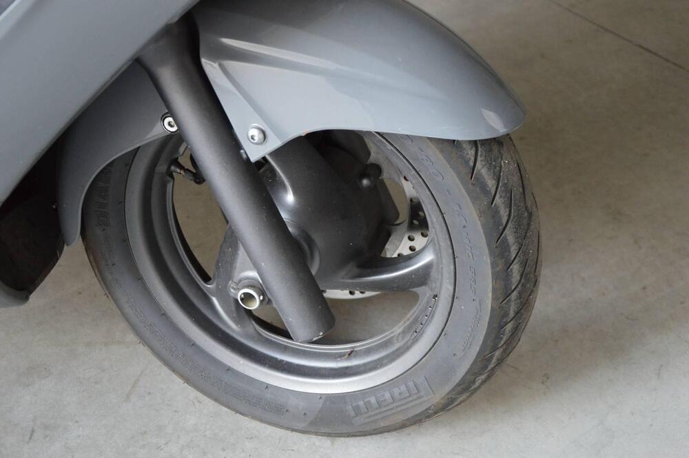 Honda Silver Wing 400 (2006 - 09) (12)