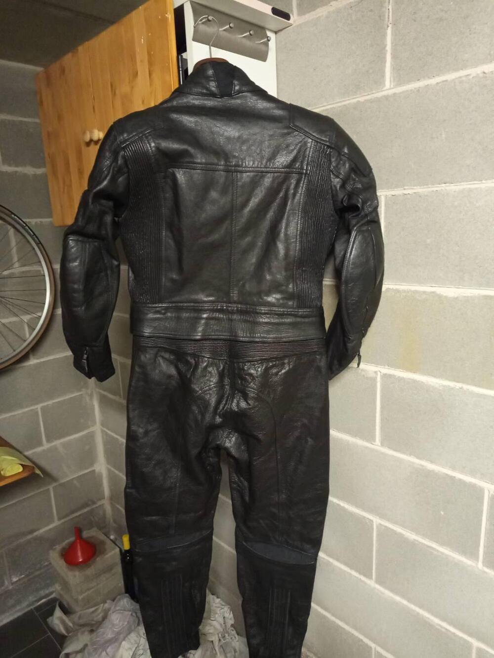 Due tute in pelle mtech/jofama (4)