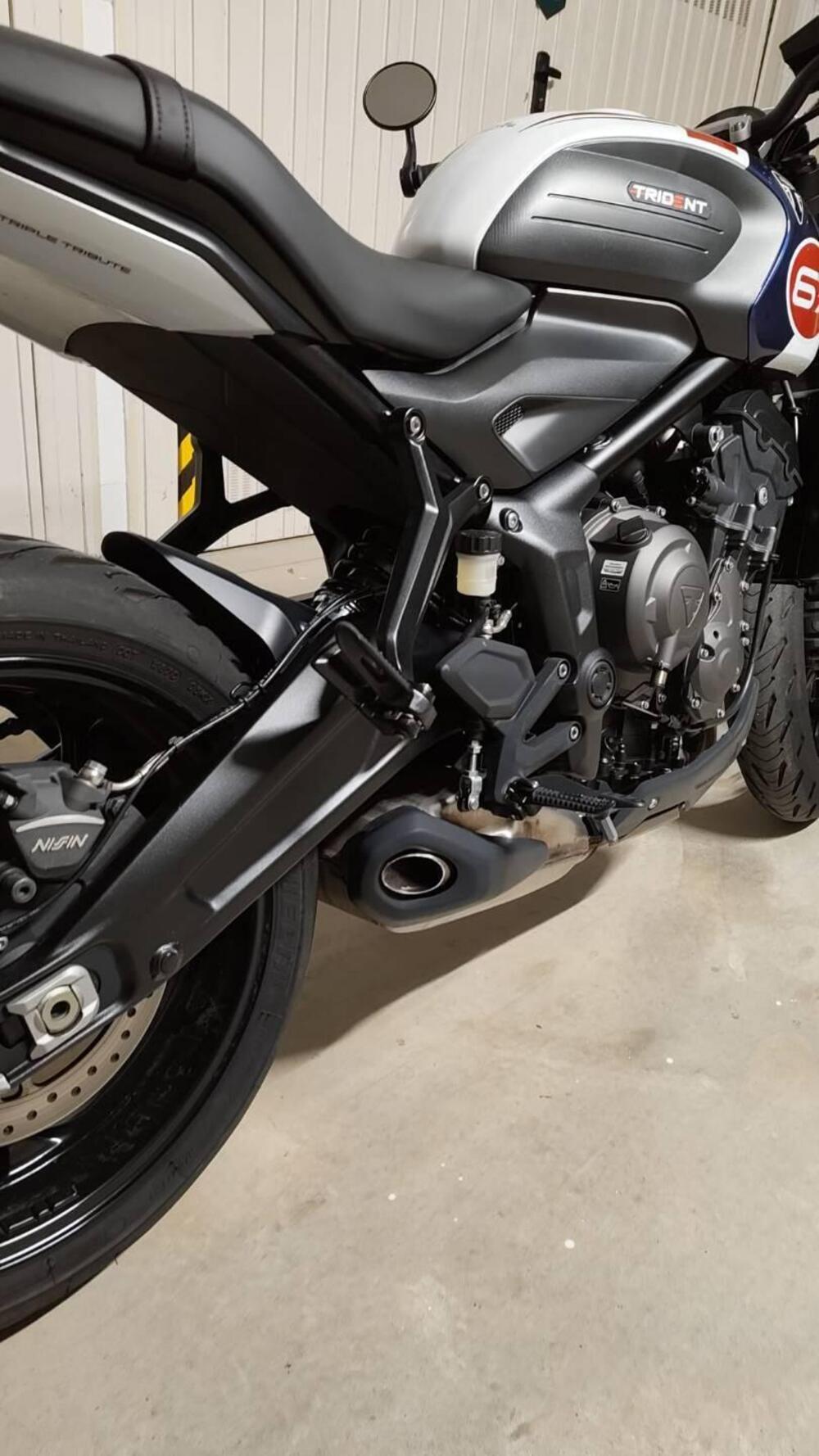 Triumph Trident 660 Triple Tribute Edition (2024) (16)