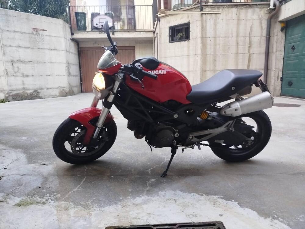 Ducati Monster 696 (2008 - 13) (4)
