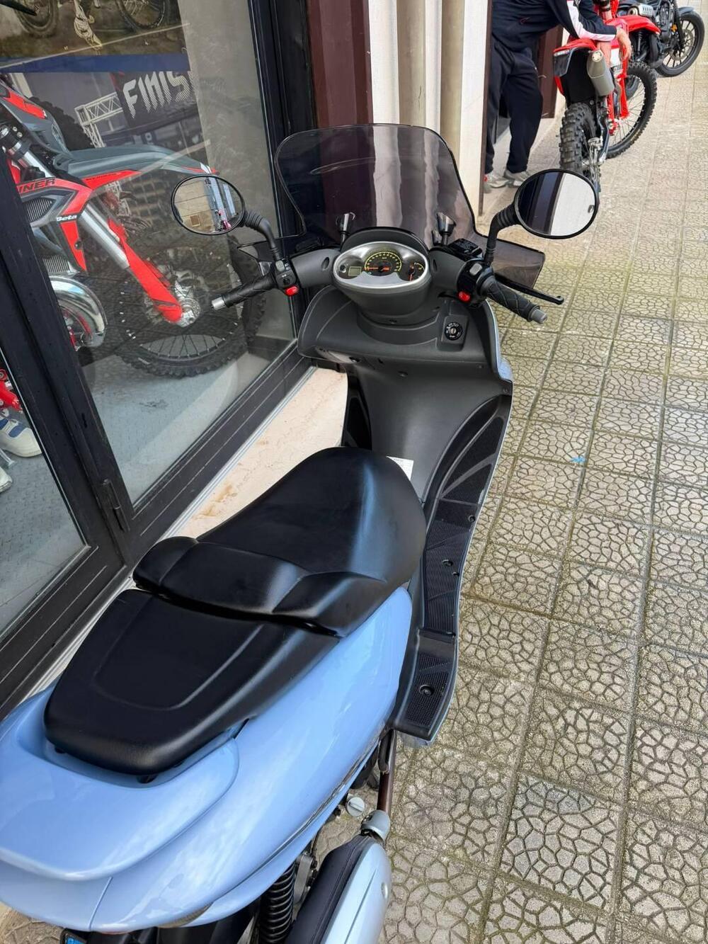 Yamaha Majesty 125 (2000 - 06) (4)