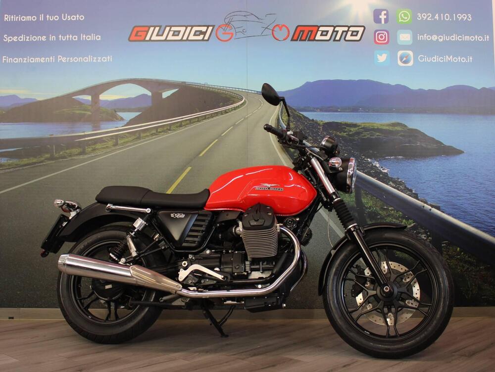 Moto Guzzi V7 Stone (2012 - 15)