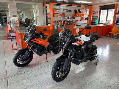 KTM 1390 Super Adventure S (2026) nuova