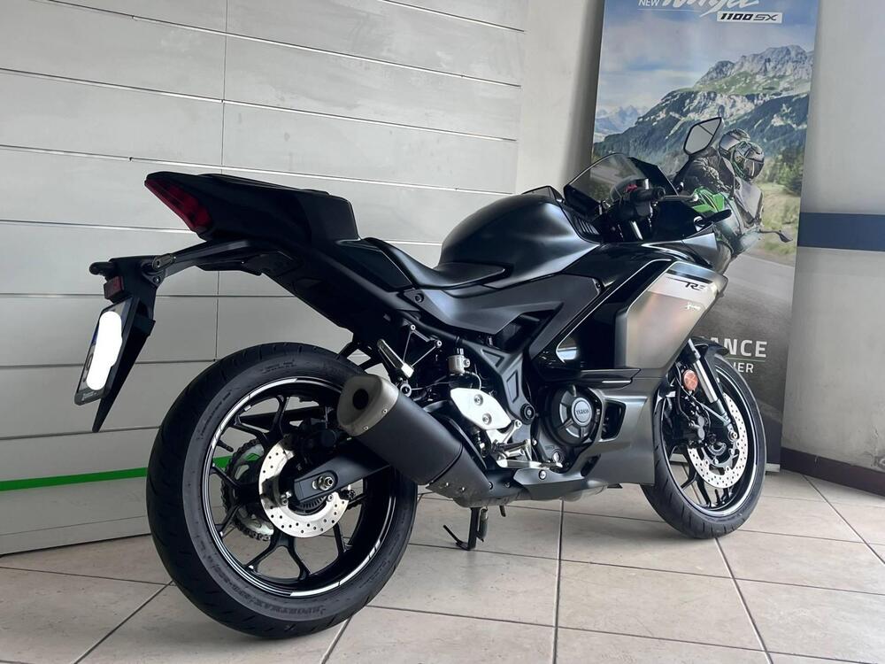 Yamaha YZF R3 (2025 - 26) (2)